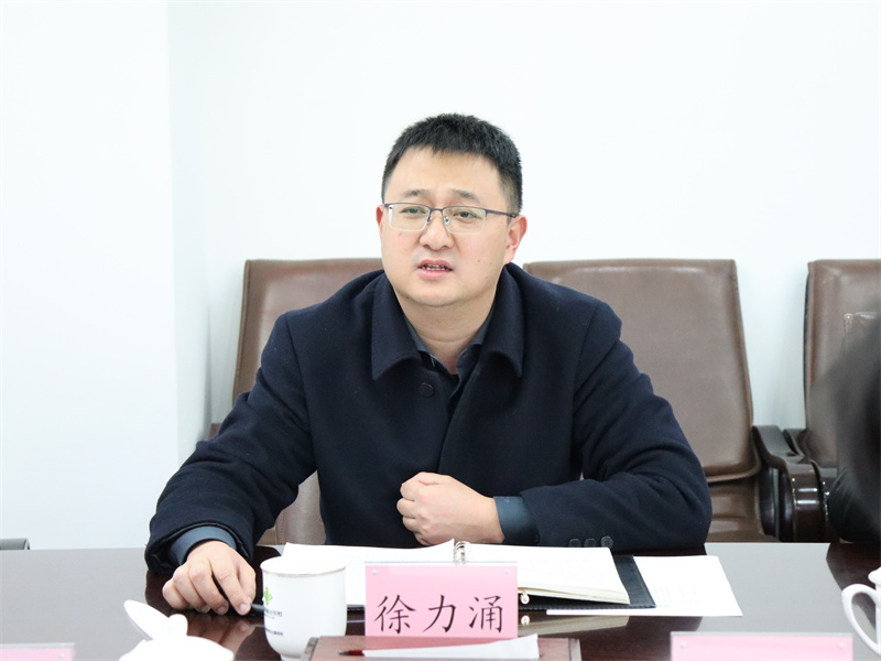 楊武秀會見萬源市委常委、副市長徐力涌一行