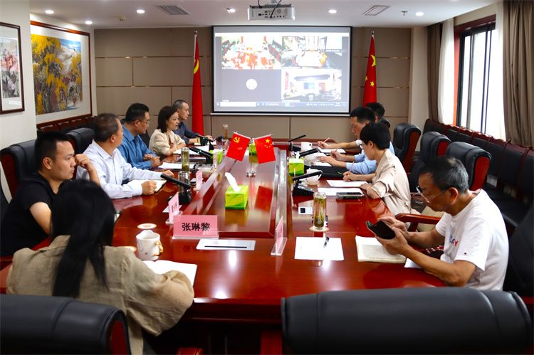 鄧華主持召開集團公司與開源證券股份有限公司產業(yè)發(fā)展與資本市場銜接座談會